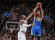 米兰APP下载-NBA巨星对决詹姆斯vs杜兰特