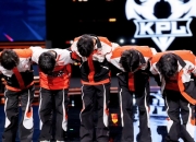 米兰体育官网-DFM力克CLG，369打出惊人五杀激烈交锋2025世界赛，引爆全场热议