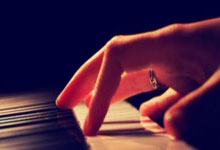 米兰体育下载-当桑巴遇上查鲁亚之魂，贝林厄姆如何用英格兰铁骑，踏碎百年南美恩怨