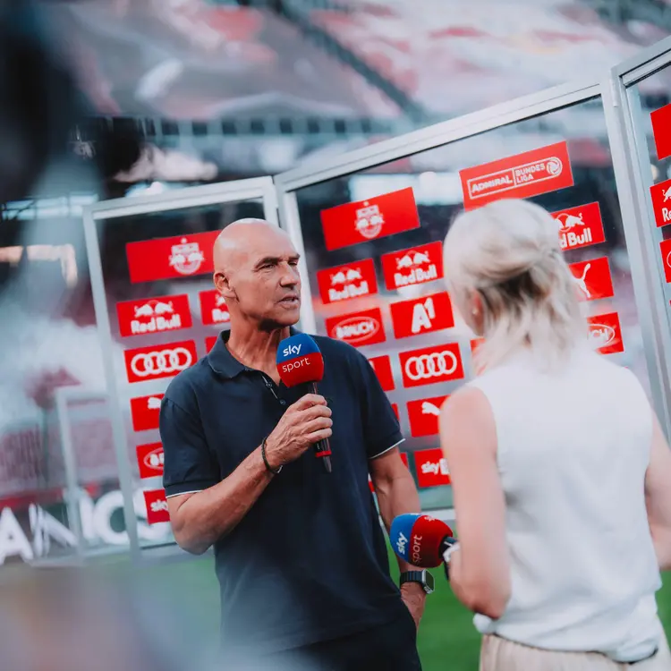 萨尔茨堡逆转获胜,晋级淘汰赛 萨尔茨堡逆转获胜,晋级淘汰赛