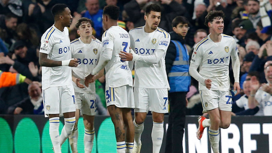 利兹联客场告捷,英超排名领跑 利兹联客场告捷,英超排名领跑