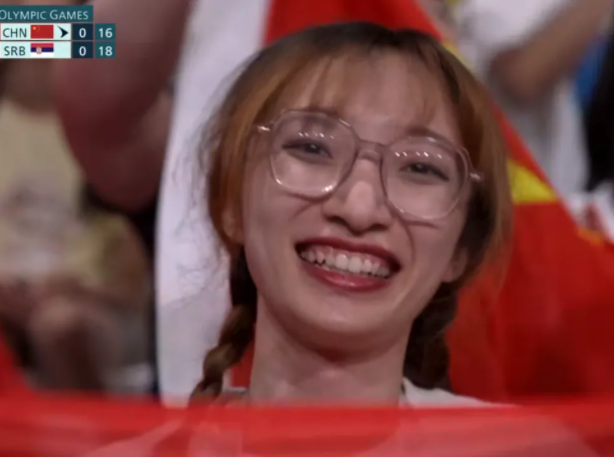 塞尔维亚选手在排球赛中取胜 塞尔维亚选手在排球赛中取胜