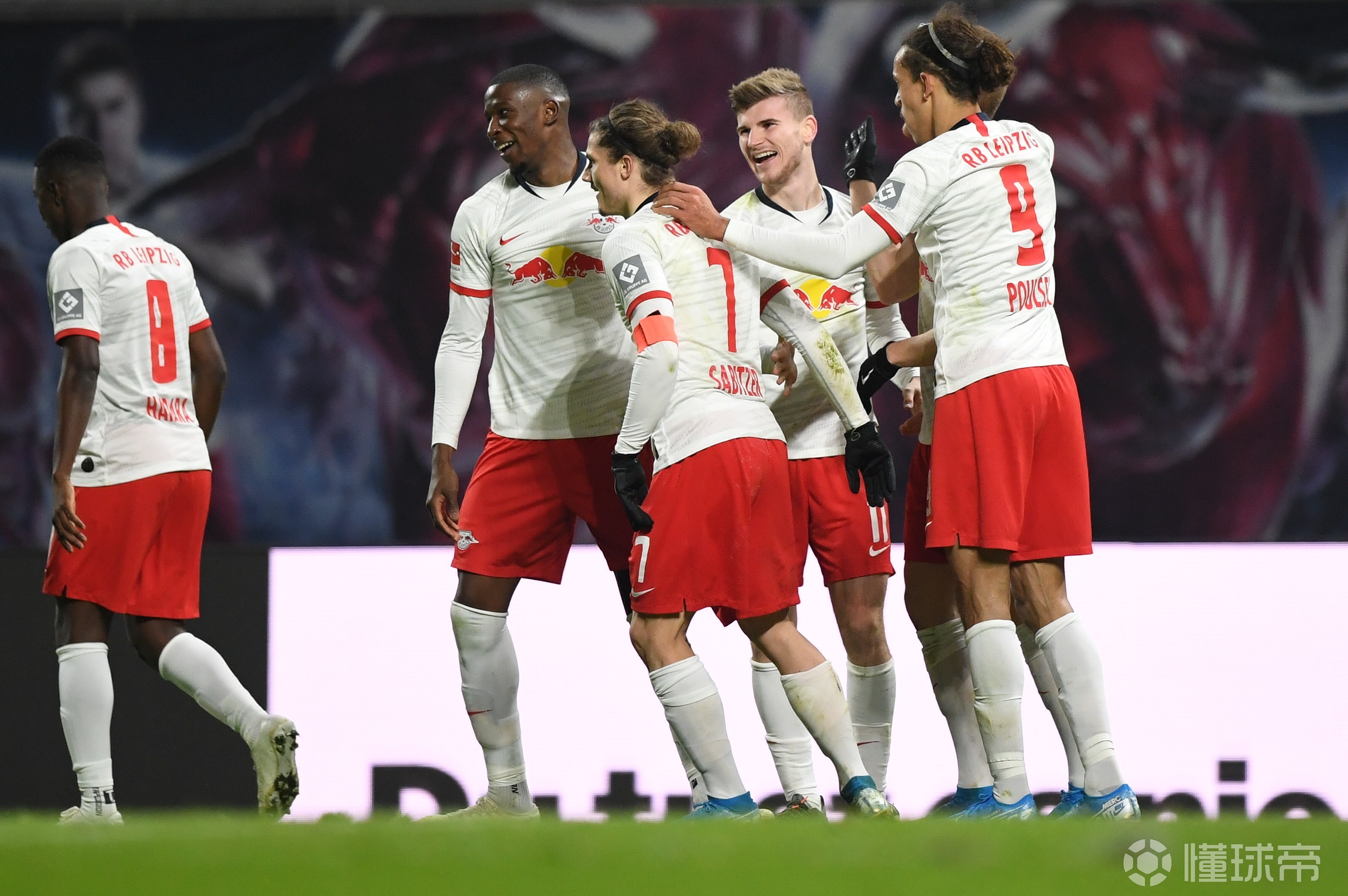 包含沃尔夫斯堡惊险逆转,门兴格拉德巴赫惨遭绝杀的词条 包含沃尔夫斯堡惊险逆转,门兴格拉德巴赫惨遭绝杀的词条