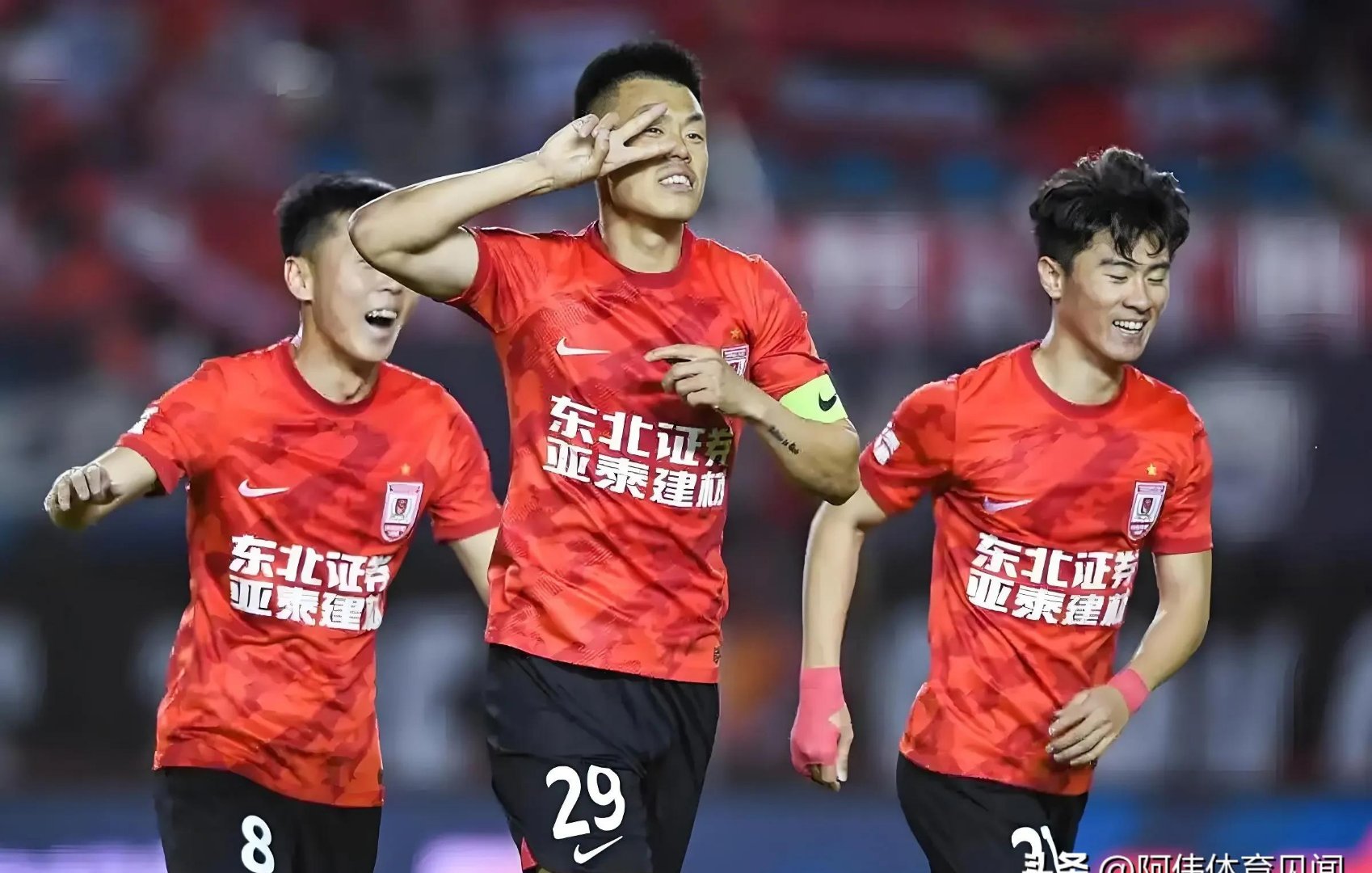 摩斯队遭遇主场失利,积分榜位置动荡 摩斯队遭遇主场失利,积分榜位置动荡