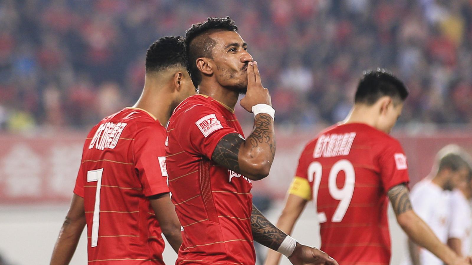 关于广州恒大与上海上港对决,赛场对决争夺胜利的信息 关于广州恒大与上海上港对决,赛场对决争夺胜利的信息