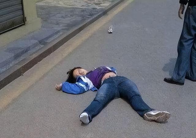 当比赛未标志西藏队女将飞，泼扇扑克赛冠军的简单介绍