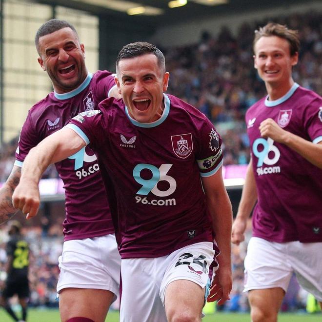 伯恩利主场惨败，保级压力骤增的简单介绍