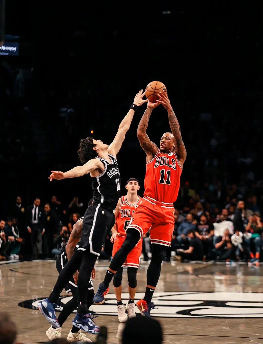 公牛主场不敌骑士,拉文独得分 公牛主场不敌骑士,拉文独得分