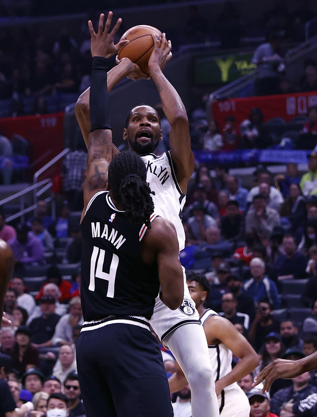 快船擒下篮网,里昂雷纳德内线闪亮 快船擒下篮网,里昂雷纳德内线闪亮