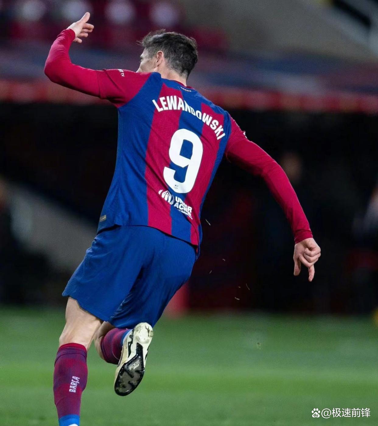 巴塞罗那主场惨遭塞维利亚逆转,终结连胜 巴塞罗那主场惨遭塞维利亚逆转,终结连胜