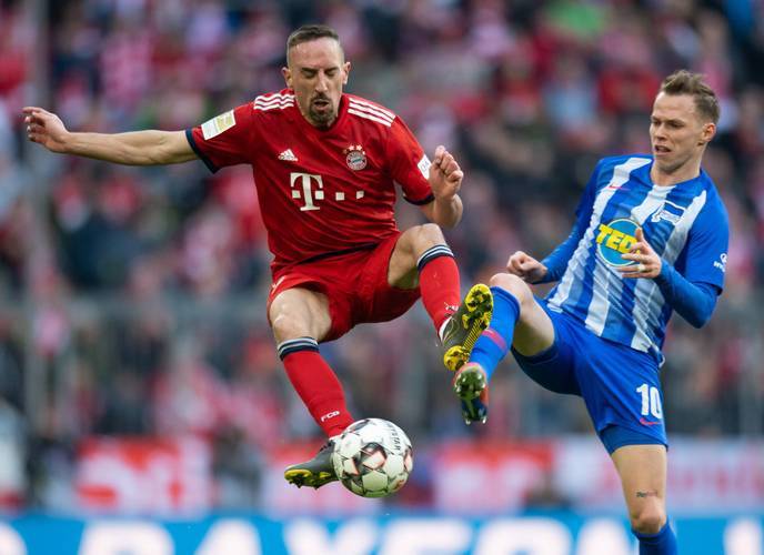 包含柏林赫塔主场失利，让球迷瞬间心凉，保级悬念越发紧张的词条