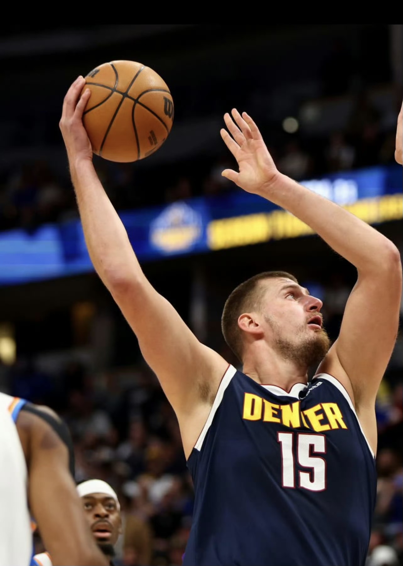 猛龙击败掘金取得关键胜利