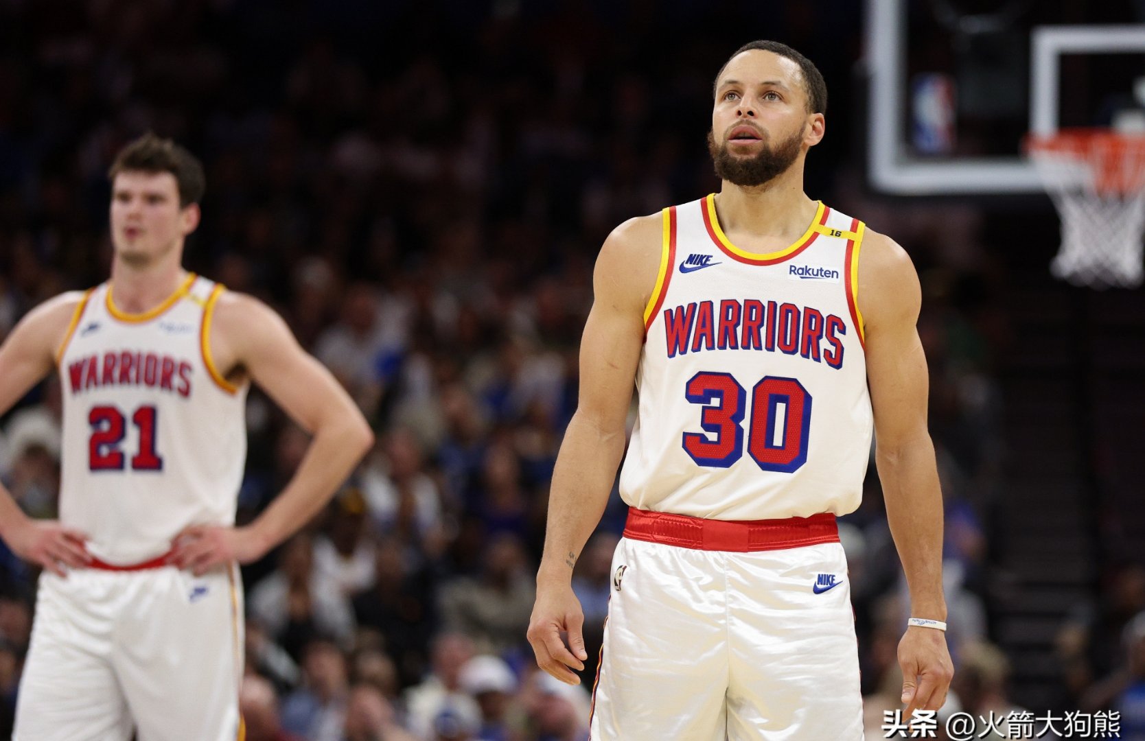 火箭胜勇士，结束六连败